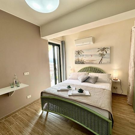 Amuka B&B Santo Stefano di Camastra Bagian luar foto